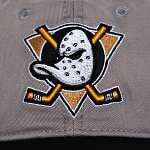 Бейсболка Anaheim Ducks, серо-черн.